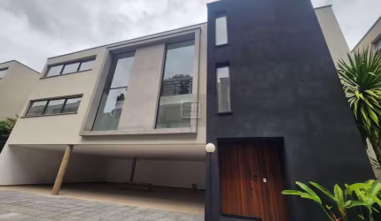 Casa de Condomínio com 4 suítes e 7 banheiros à Venda, 830 m² por R$ 10.000.00