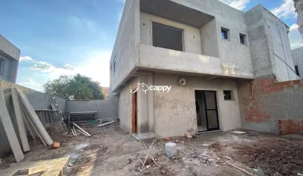 Casa com 3 quartos à venda na Augusta Trevisan, 999, Maria Antonieta, Pinhais por R$ 660.000