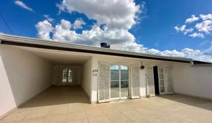 Casa com 3 quartos à venda na Rua Egito, 204, Rio Verde, Colombo por R$ 327.000