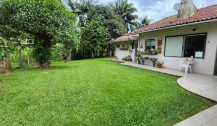 Casa com 3 quartos à venda no Itoupava Central, Blumenau  por R$ 1.700.000