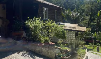 Chácara / sítio com 2 quartos à venda na Vila Itoupava, Blumenau , 340 m2 por R$ 1.200.000