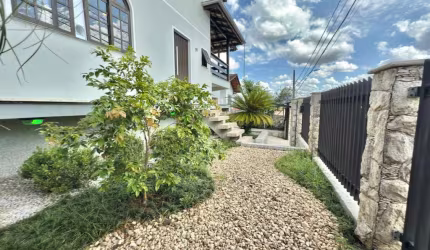 Casa com 3 quartos à venda no Badenfurt, Blumenau  por R$ 1.050.000