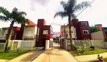 Amplo triplex condomínio fechado