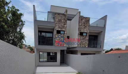 Sobrado com terraço