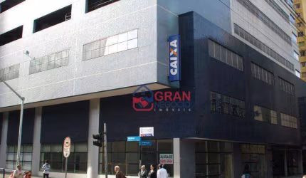Loja comercial de 315m² para alugar no centro de Curitiba