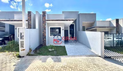 Casa semi-mobiliada em condomínio