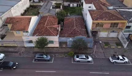 Casa à venda no Rebouças – Ideal para residência ou comércio