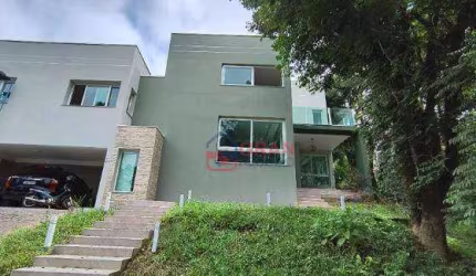 Casa Alto Padrão para Aluguel em Condomínio Fechado com Bosque Privativo