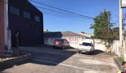 Barracão para locação no Fazendinha