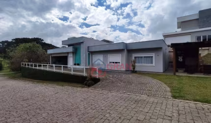 Casa à venda em condomínio de chácaras em  Araucária