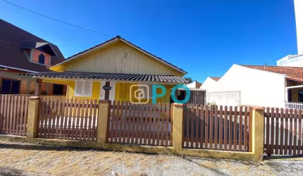 Casa com 3 dormitórios à venda por R$ 650.000 - Gravatá - Navegantes/SC