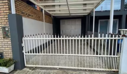 Casa com 5 dormitórios à venda, 160 m² por R$ 958.000,00 - Gravatá - Navegantes/SC