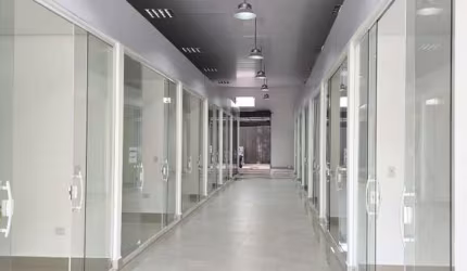 Sala Comercial para Locação em Guarujá, Balneario Praia do Perequê, 3 banheiros, 10 vagas