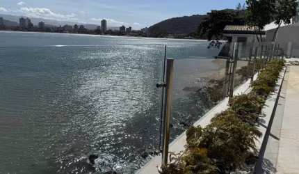 Casa a venda condomínio Península Guarujá com píer 3 suites