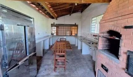Chácara linda ! Formada . Oportunidade 659 metros quadrados com 3 quartos em Centro - Saltinho - SP