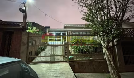 Casa térrea 300m² no Parque Novo Mundo por R$3.800,00