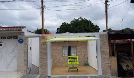 CASA TÉRREA, à 13 MINUTOS A PÉ DO METRO TUCURUVI