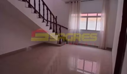 Sobrado 140m² no Horto Florestal por R$ 3.900,00
