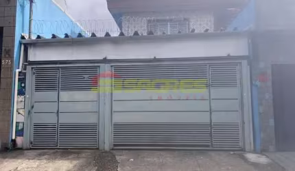 Sobrado com 2 Quartos , 196m² .