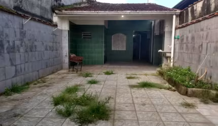 VENDO CASA COM 2 SUÍTES – EXCELENTE OPORTUNIDADE!