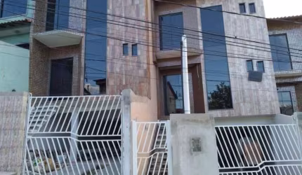Casa para Venda em Volta Redonda / RJ no bairro Village Santa Helena