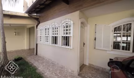 Casa para Venda em Volta Redonda / RJ no bairro Jardim Tiradentes