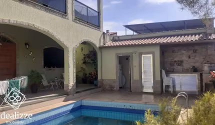 Casa para Venda em Volta Redonda / RJ no bairro Morada da Colina
