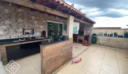 Casa para Venda em Volta Redonda / RJ no bairro Belmonte