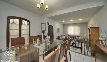 Casa para Venda em Volta Redonda / RJ no bairro Jardim Amália