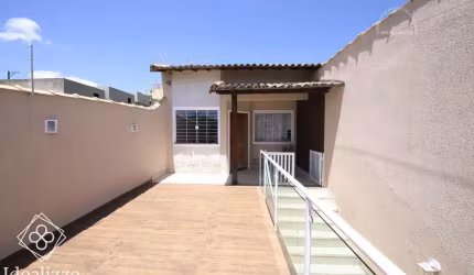 Casa linear com 2 quartos (1 suíte), quintal e área gourmet – 122m² no Parque das Garças – VR