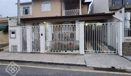 Casa para Venda em Volta Redonda / RJ no bairro Volta Grande