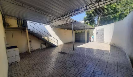 Casa para Venda em Volta Redonda / RJ no bairro Volta Grande