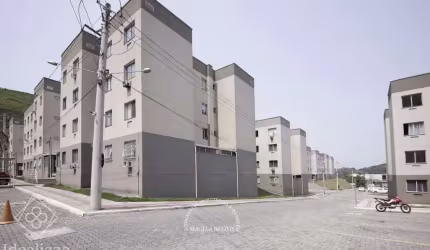 Apartamento para Venda em Volta Redonda / RJ no bairro Retiro