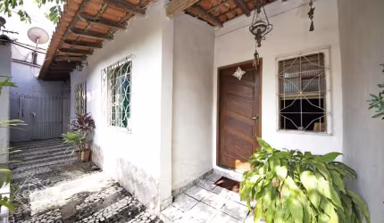 Casa para Venda em Volta Redonda / RJ no bairro Retiro