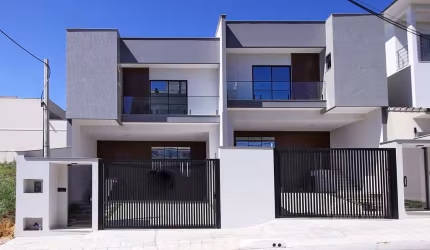 Casa para Venda em Volta Redonda / RJ no bairro Jardim Belvedere