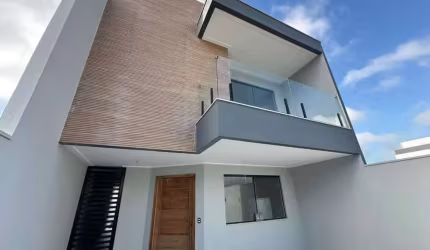 Casa a venda com 3 quartos e suíte, no Jardim Belvedere, em Volta Redonda/RJ