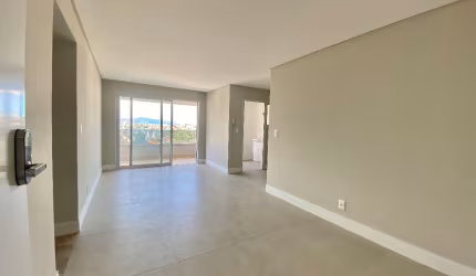 Amplo apartamento 02 dormitórios com suíte