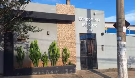 Excelente Oportunidade! Casa em Condomínio Fechado com Ótima Localização