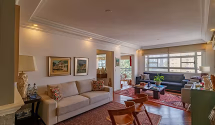 Apartamento tipo para venda com 4 quartos, sendo 4 suítes, 223m²