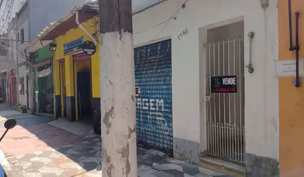 Casa tipo para venda com 3 quartos, 125m²