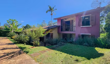 Casa no condomínio Fazendinha para venda com 4 quartos, sendo 2 suítes, 408m²
