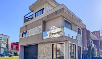 Sobrado com 3 dormitórios à venda, 199 m² por R$ 1.290.000,00 - Afonso Pena - São José dos Pinhais/PR