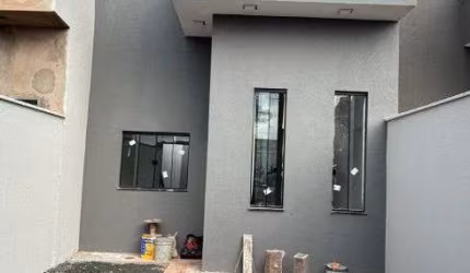 Casa à venda com espaço amplo, 3 quartos e ambientes integrados em Rio Verde - GO