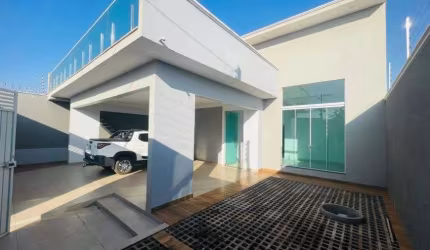 Casa à venda com vista para o lago, churrasqueira e armários embutidos em Rio Verde - GO