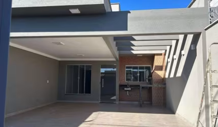 Casa à venda com espaço amplo, área gourmet com churrasqueira e 3 quartos em Rio Verde - GO
