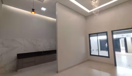 Casa à venda com closet e churrasqueira em Rio Verde - GO