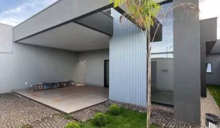 Casa à venda com cômodos amplos, quintal, espaço gourmet e 3 quartos em Rio Verde - GO