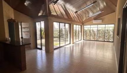 Casa à venda com 3 quartos, ar condicionado e armários embutidos e churrasqueira em Rio Verde - GO