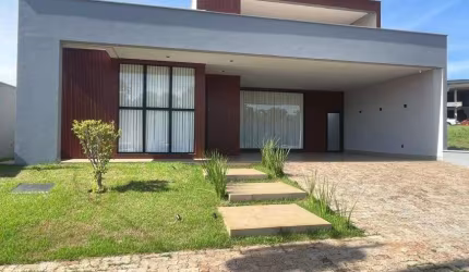 Casa luxuosa á venda em Rio Verde - GO com piscina, 4 suítes e espaço extremamente amplo