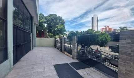 VENDE APARTAMNETO COM 02 QUARTOS BAIRRO MIRAMAR